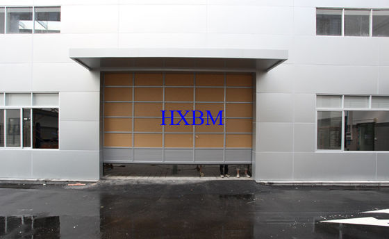 Деревянный алюминий цвета обшивает панелями ширину дверей 400mm гаража набивкой EPDM алюминиевую